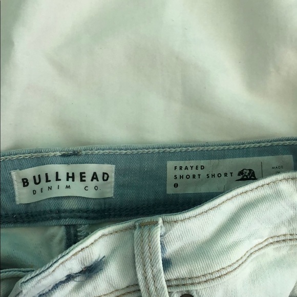 Shorts - Picture 2 of 3